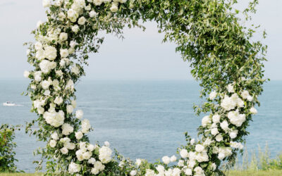 DESIGNING IMPACTFUL WEDDING ARCH FLORALS WITH ABBY GARDEN